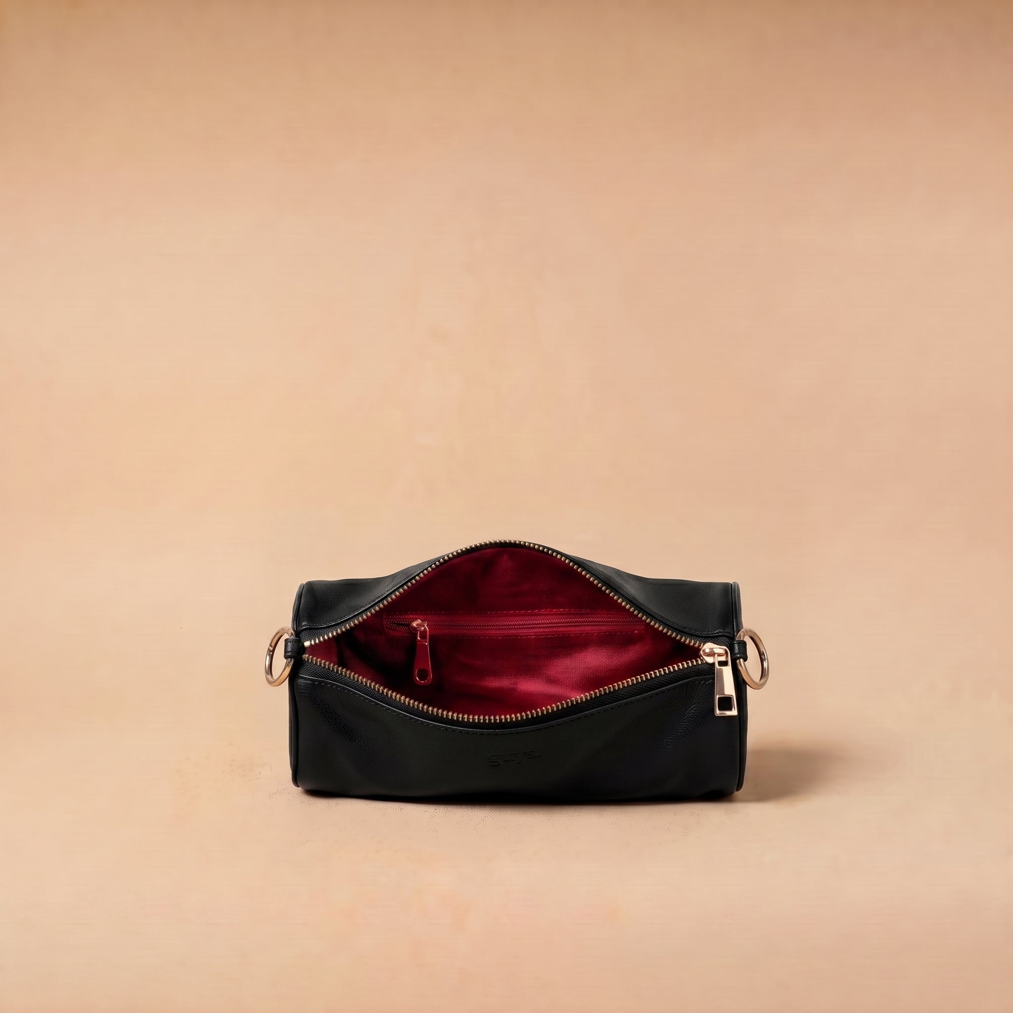 Capsule Bag - The 3-in-1 Bag Black