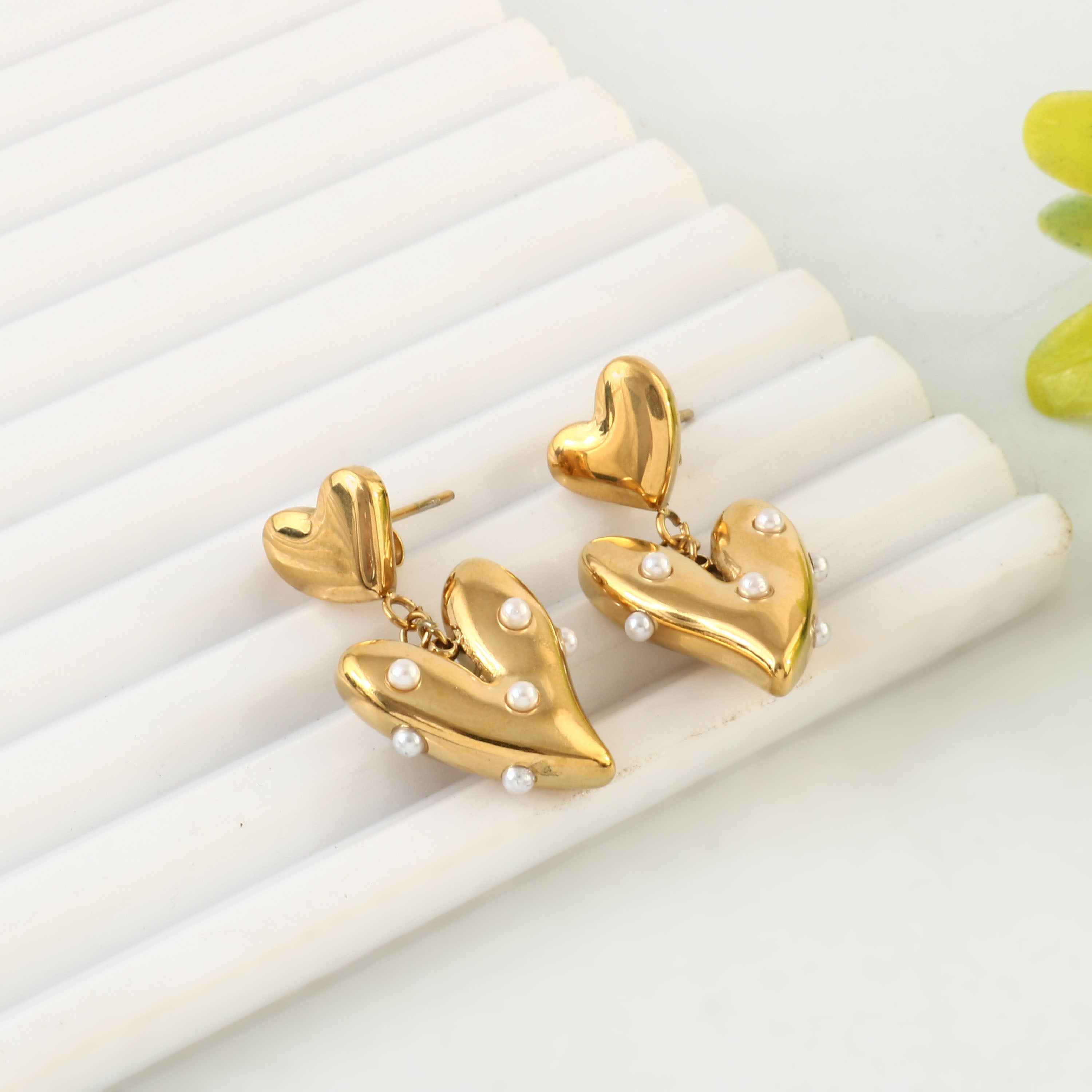 18K Gold Pearl Heart Drop Earrings